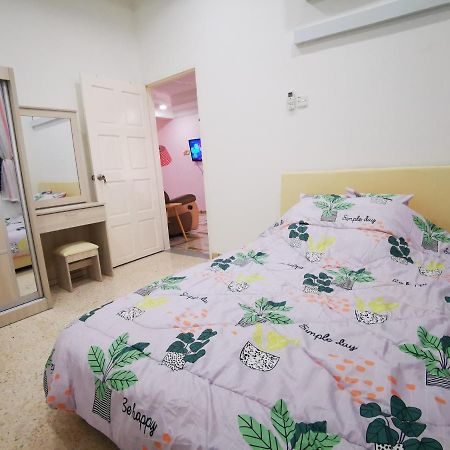 Вилла Bagan Terrace House Near To Sunway Carnival Mall, Seberang Jaya Баттерворт Экстерьер фото