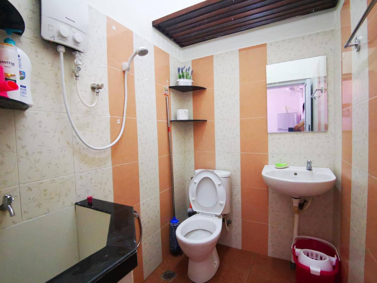 Вилла Bagan Terrace House Near To Sunway Carnival Mall, Seberang Jaya Баттерворт Экстерьер фото