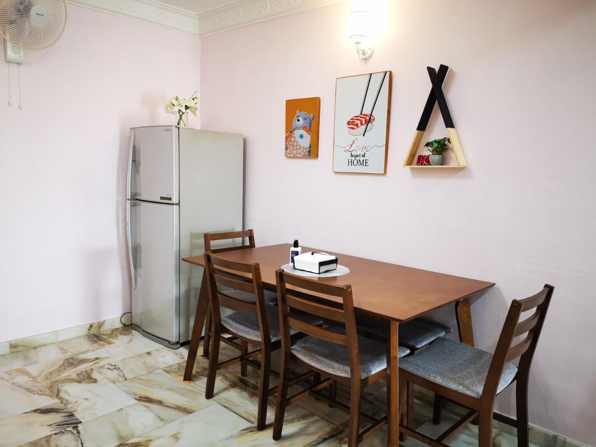 Вилла Bagan Terrace House Near To Sunway Carnival Mall, Seberang Jaya Баттерворт Экстерьер фото